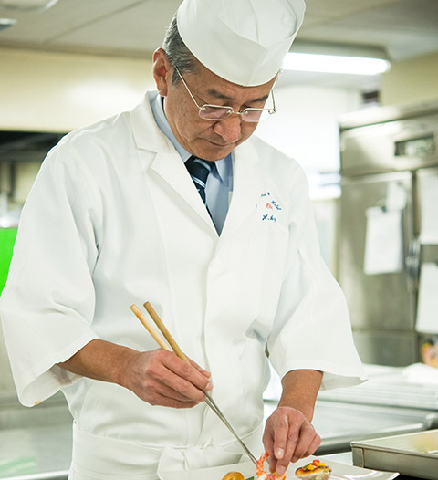 日本料理長・青山　英明